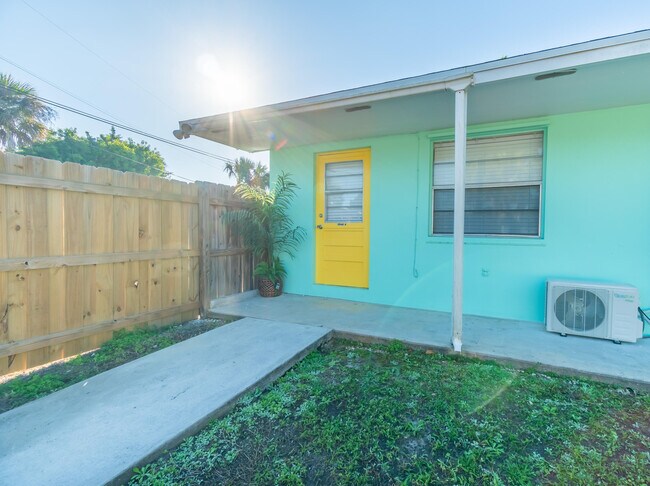 Foto del edificio - 2546 NE Hickory Ave