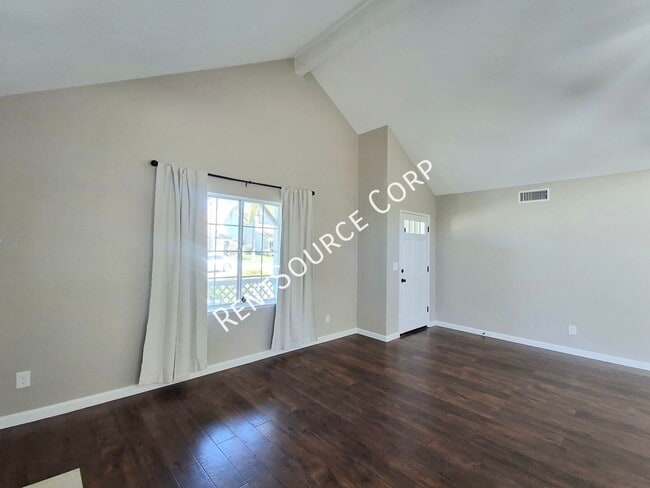 Building Photo - 23910 Clayton Ct