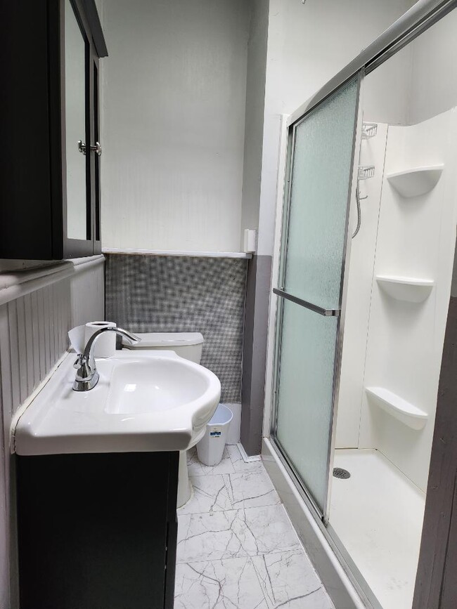 Foto del edificio - 6515 Germantown Ave