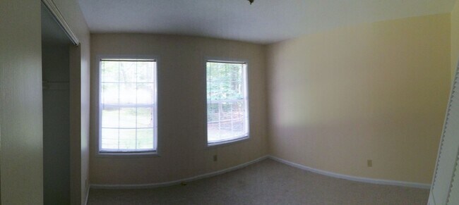 Foto del edificio - Charming 2 BR Home!