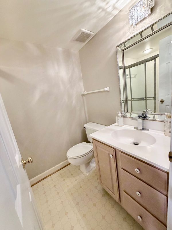 Building Photo - 4722 Minor Cir