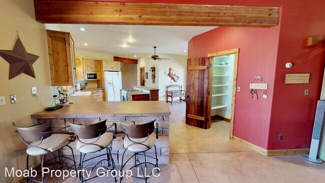 Building Photo - 3 br, 2 bath House - 2584 Creekview Road