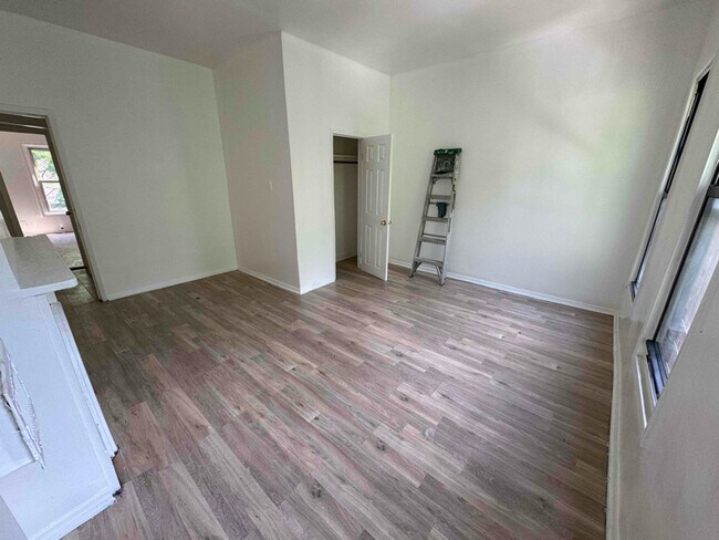 Foto del edificio - 860 Herkimer St