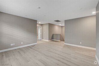 Building Photo - 139 Fulgora St