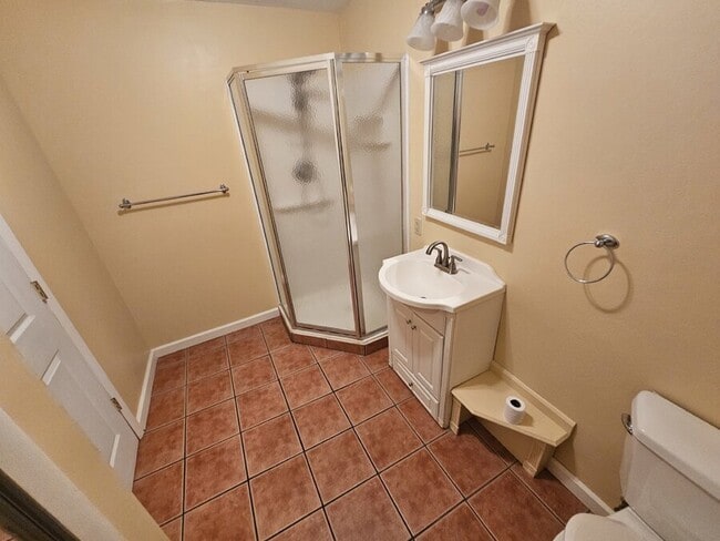 Foto del edificio - 7759 W Ridge Rd