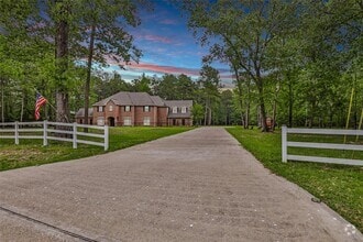 Building Photo - 29006 Reserve Bend Dr