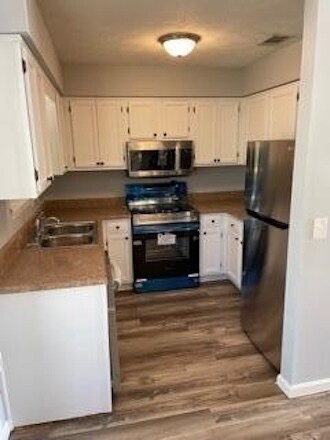 Foto del edificio - 110 Rolling Meadows Dr