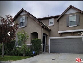 Building Photo - 16 Frances Cir