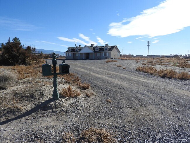 Foto del edificio - 1521 Old W Ave