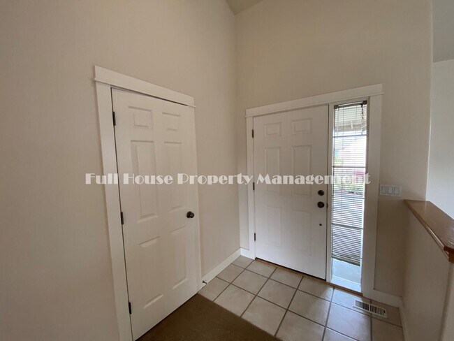 Building Photo - 3 br, 2 bath House - 5926 Firestone Dr.