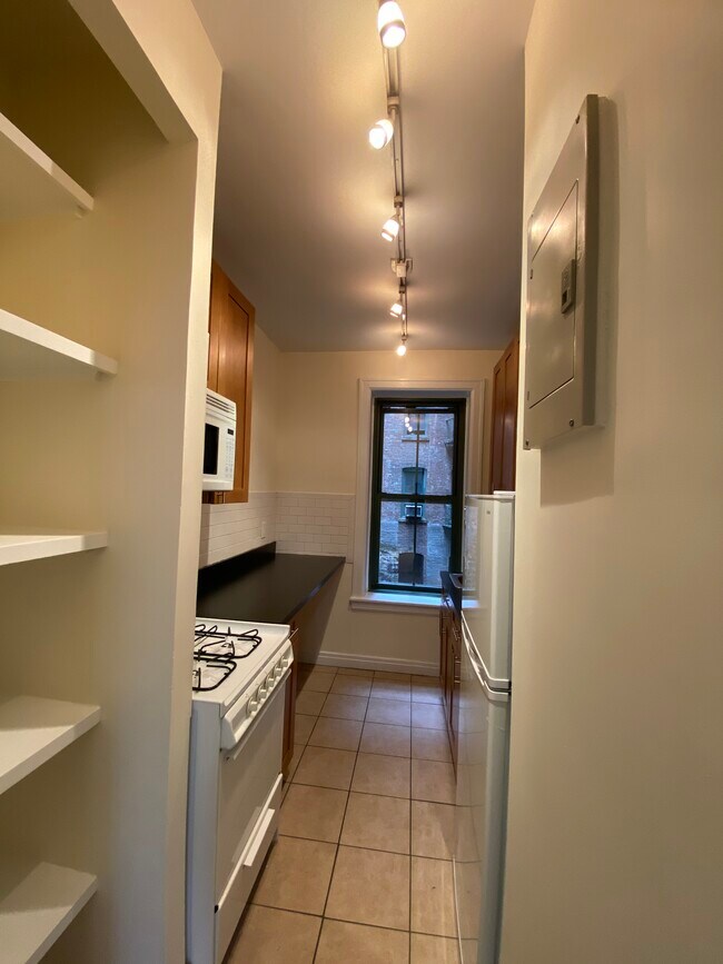 Foto del edificio - 509 E 78th St