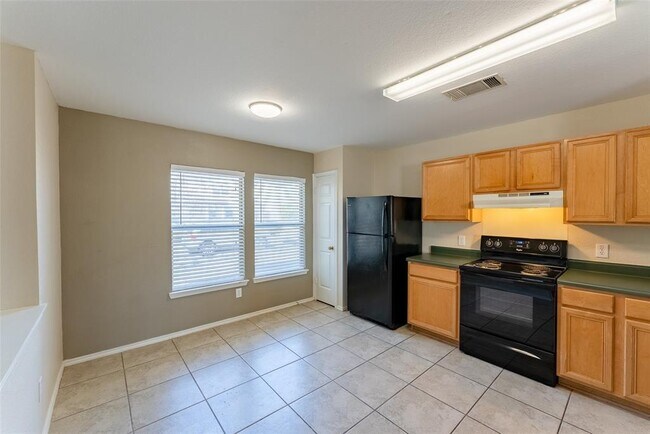 Building Photo - 10617 Garbacz Dr