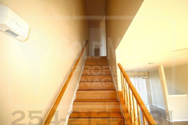 Foto del edificio - 5713 Redstone Dr