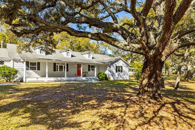 Foto del edificio - Fully Updated Harkers Island Home