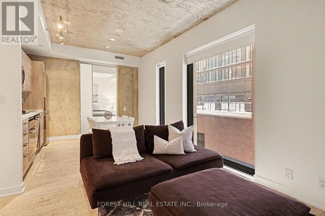 Building Photo - 11 Charlotte St