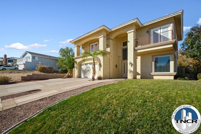 Foto del edificio - Gorgeous 4 Bedroom | 3.5 Bath