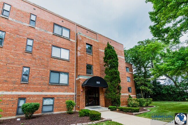 Foto del edificio - Kenmore Park Apartments in Elmhurst