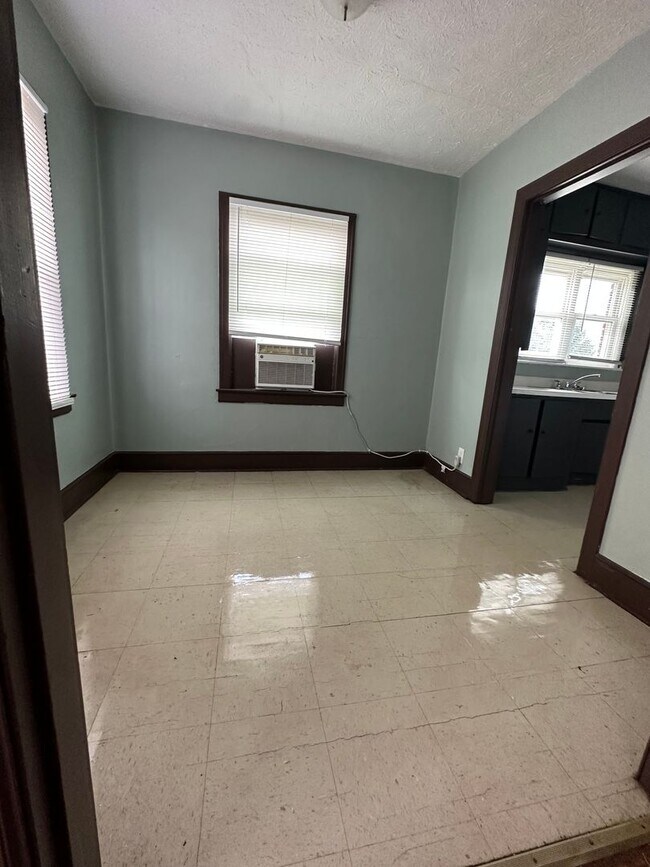 Foto del edificio - 703 S Kentucky Ave