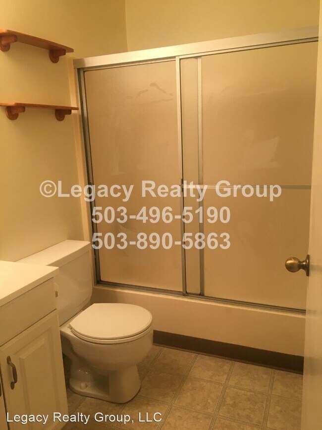 Foto del edificio - 13309-13311 Clairmont Way