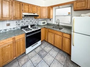 Building Photo - 47 Columbia Ave