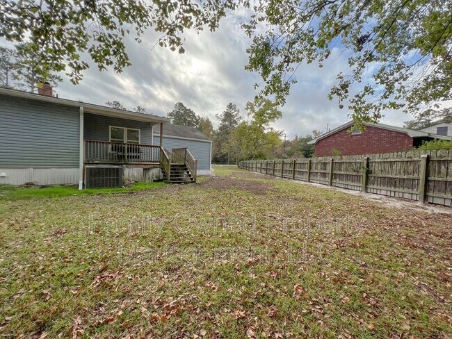 Foto del edificio - 806-B N Magnolia St