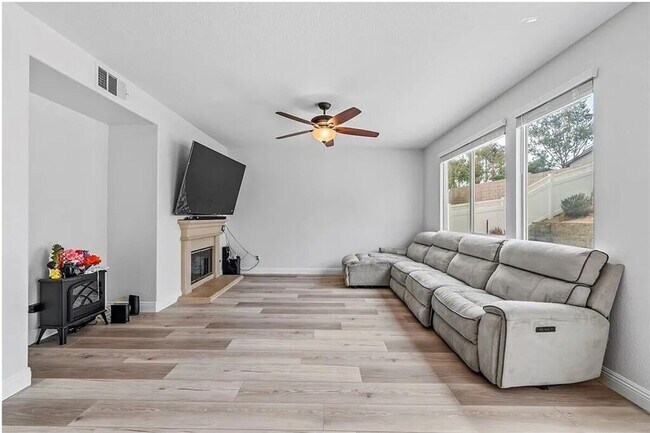 Foto del edificio - 23426 Mariner Way