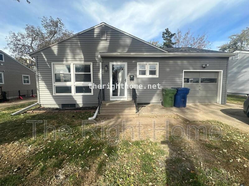 904 W 32nd Ave, Bellevue, NE 68005 House Rental in Bellevue, NE
