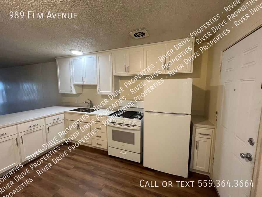Primary Photo - Atwater Two Bedroom Fresh On The Market!