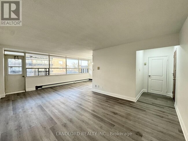 Photo du bâtiment - 17 Gulliver Rd