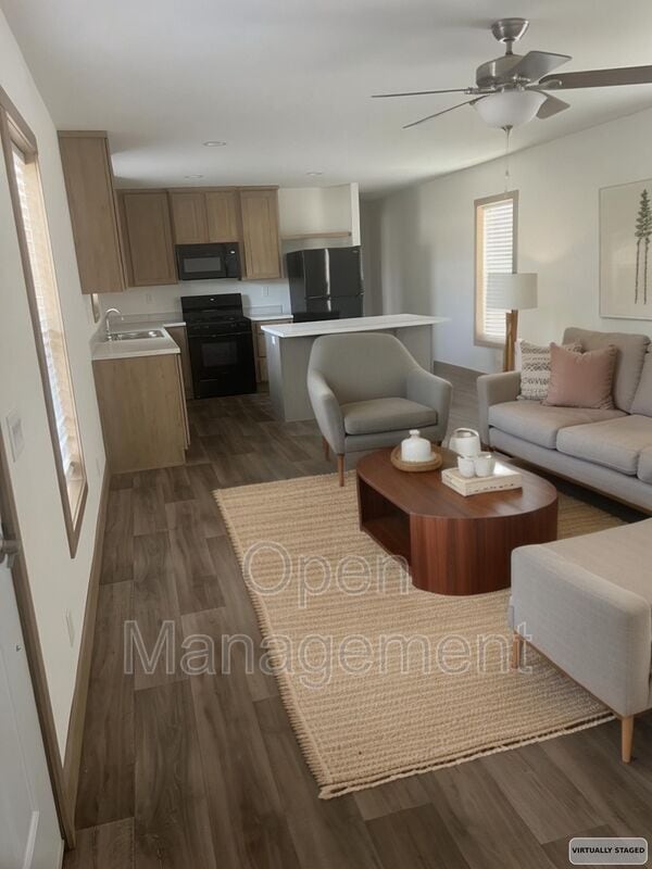 Building Photo - 825 1st Ave E