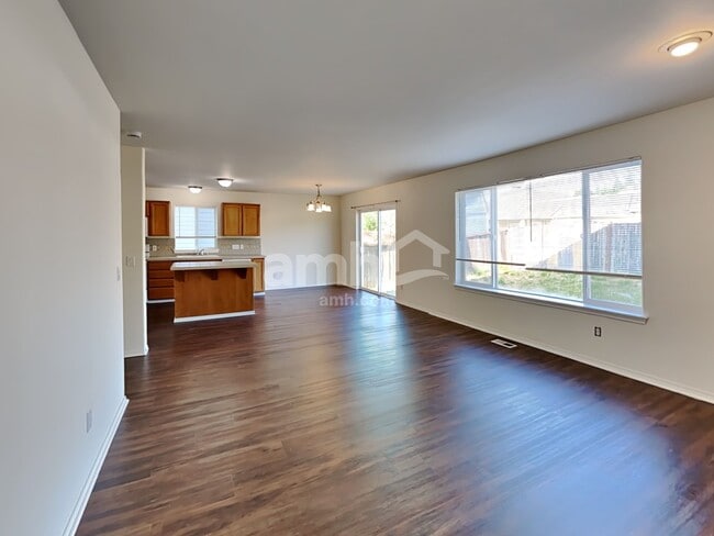 Building Photo - 2530 191st Street Ct E