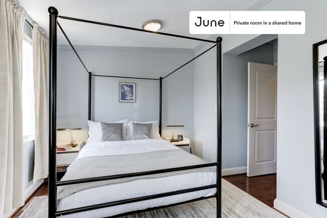 Foto del edificio - Room in Shared 5 bed/3.5 bath home