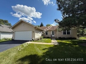 Building Photo - 735 Grandview Dr