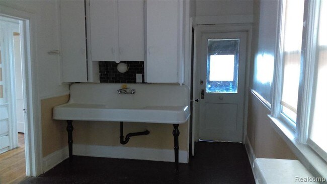 Foto del edificio - 1208 Virginia Park St