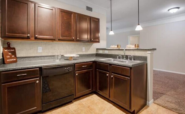 Building Photo - 2 bedroom in Carrollton TX 75010