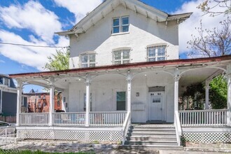 Building Photo - 84 N 6th St