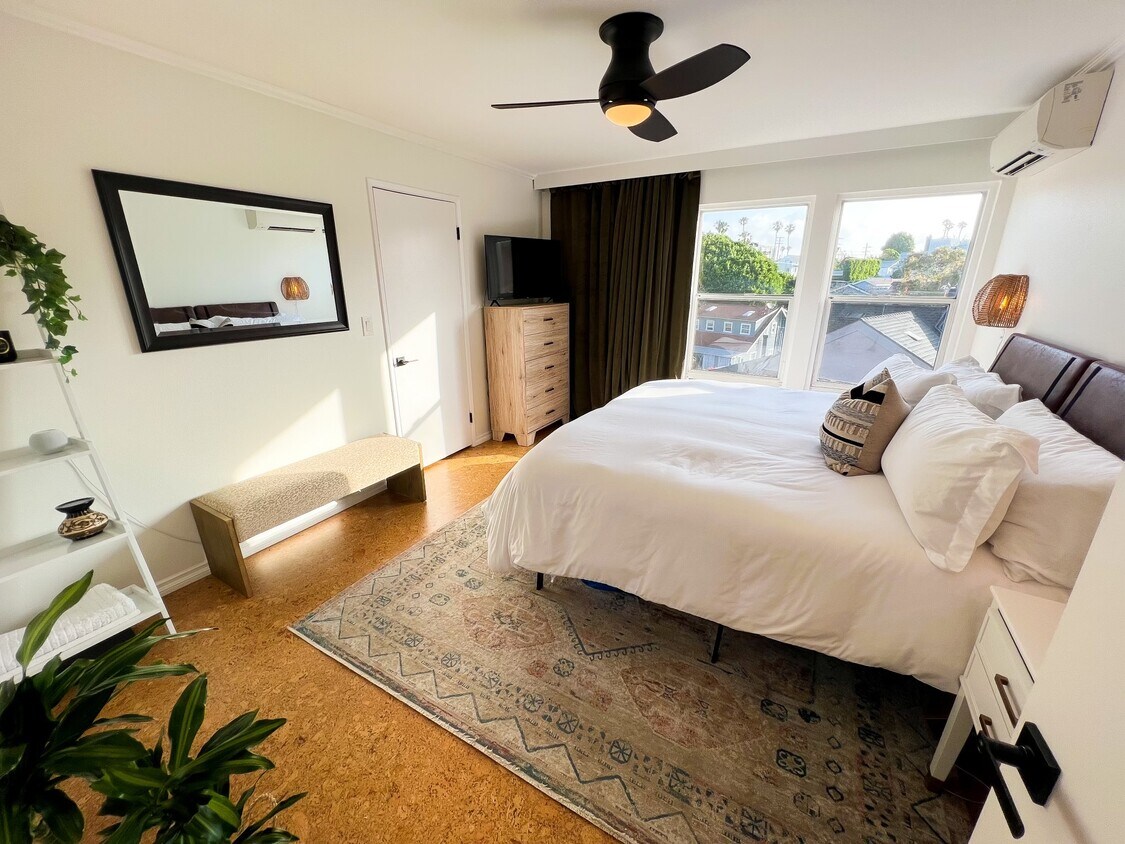 Bedroom - 2025 4th St