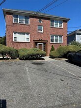 Building Photo - 31 N Hillside Ave