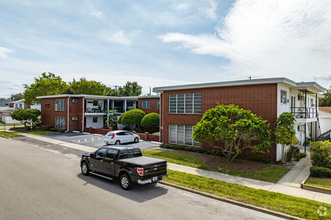 334 Danube Ave. - Davis Islands Apartments