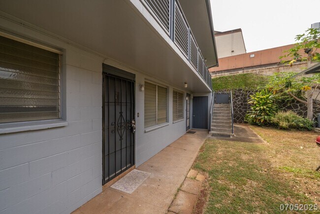 Foto del edificio - Available Now! 2 BD / 1 BA / 1 Parking sta...