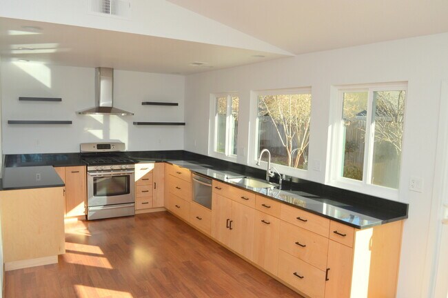 Foto del edificio - 62 Plumwood Ct