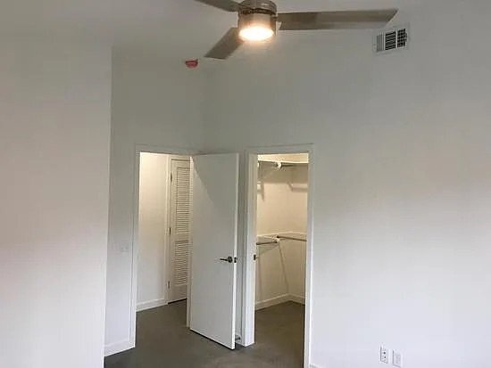 Foto del edificio - 455 N Cypress St