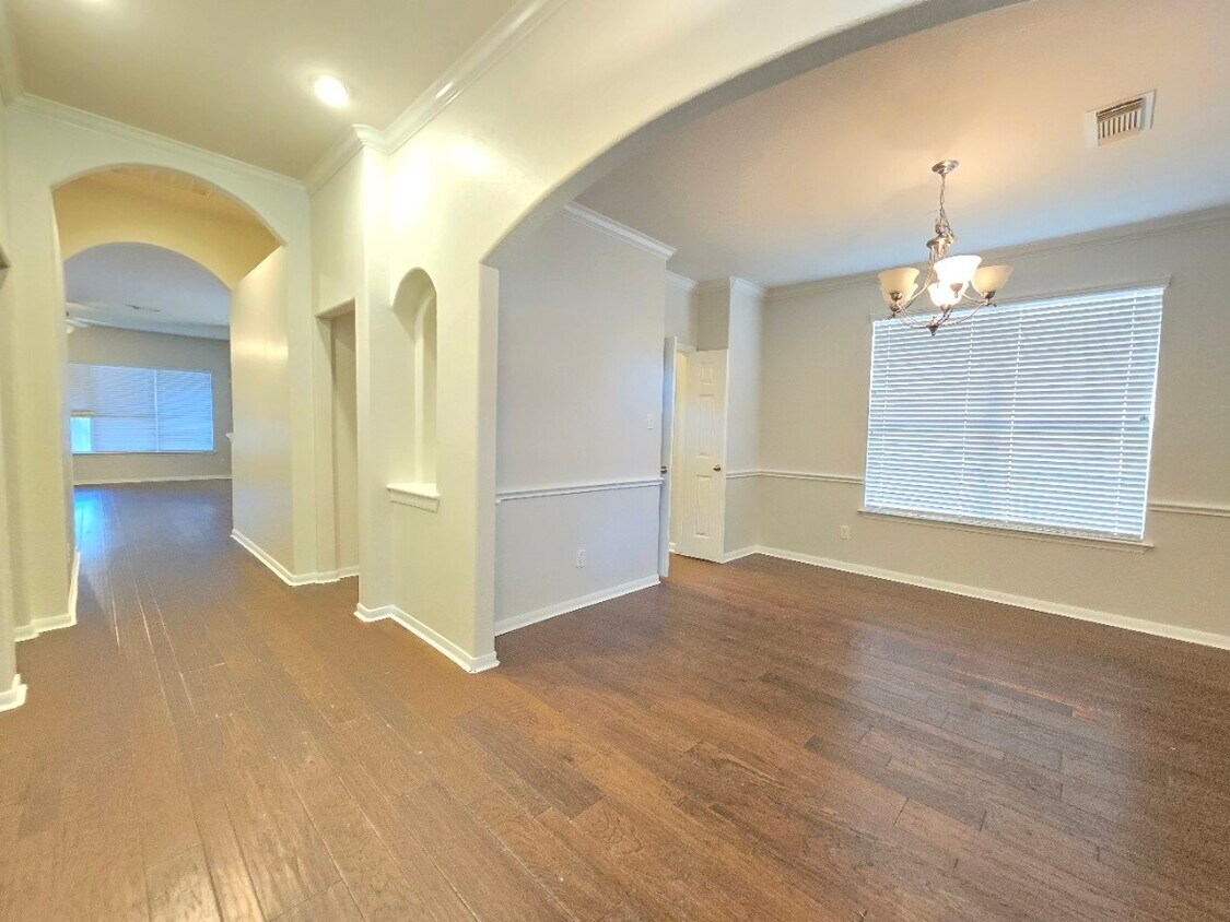 Primary Photo - 18631 Mosshill Estates Ln