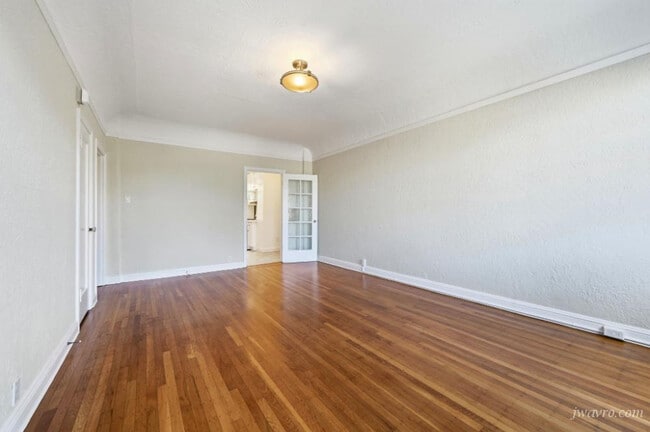 Building Photo - 55 Hermann St