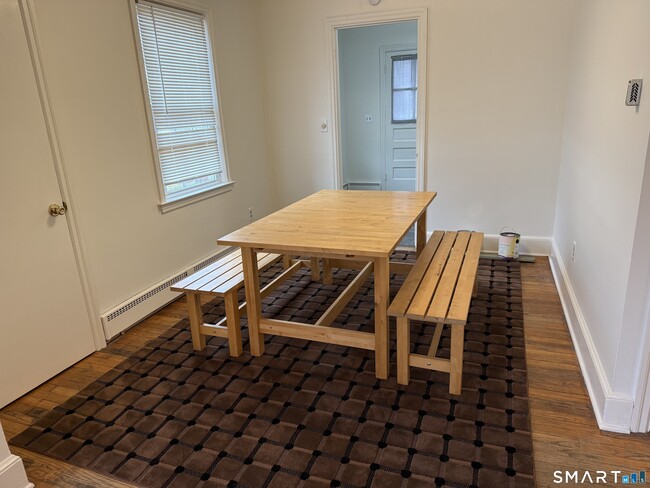 Foto del edificio - 20 Richards Grove Rd