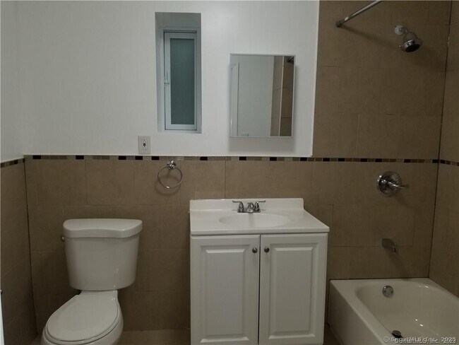 Foto del edificio - 117 Southview St