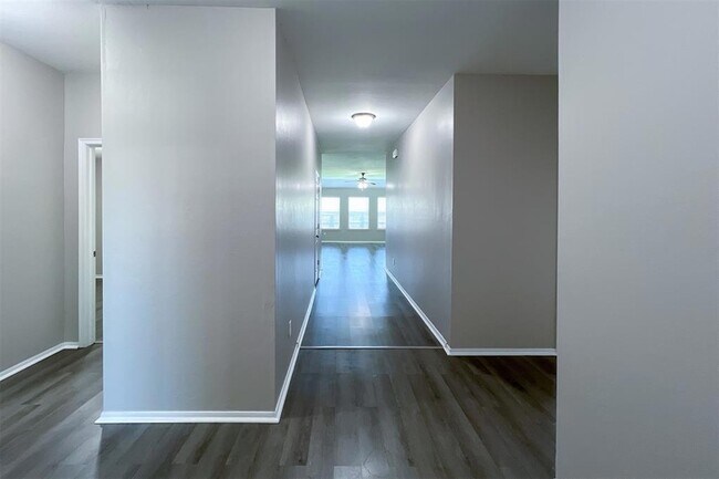 Foto del edificio - 2928 Cider Mill Ln