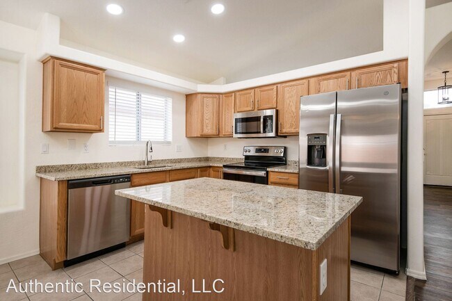 Building Photo - 4 br, 2 bath House - 6766 W Del Mar Ln