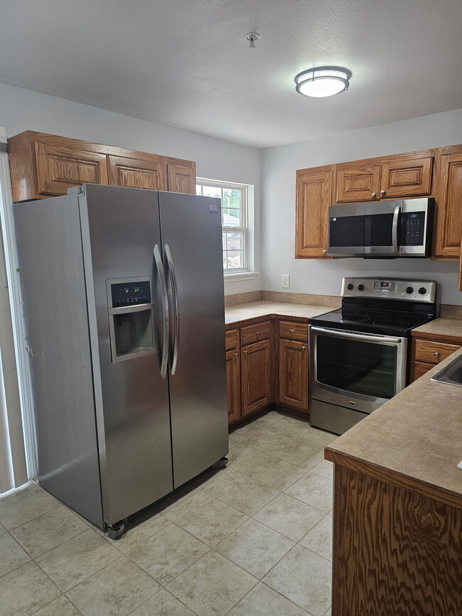Building Photo - 151 Vixen Cir