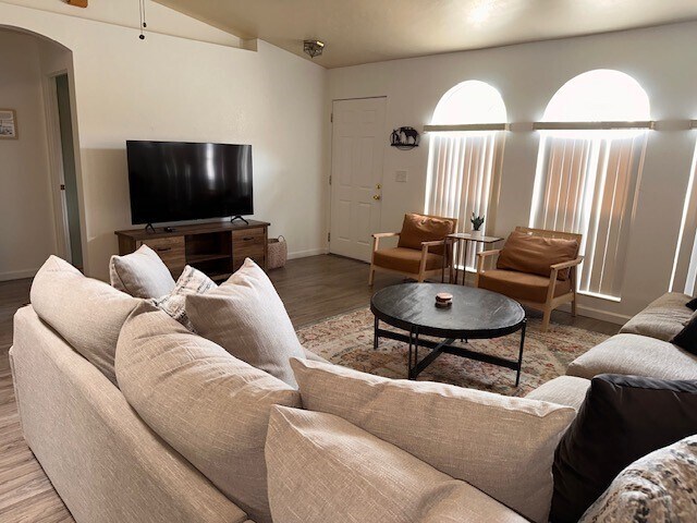 Foto del edificio - 1806 Reading Ln